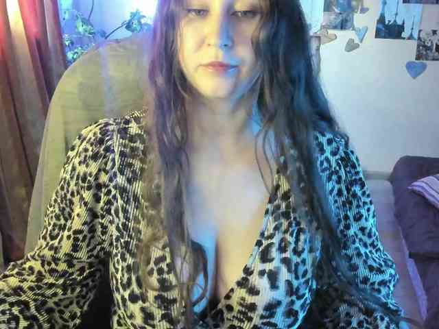 TemptingFable webcam