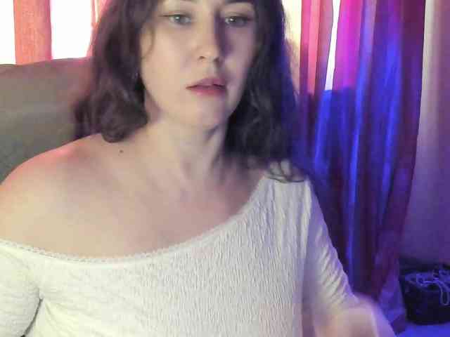 TemptingFable webcam