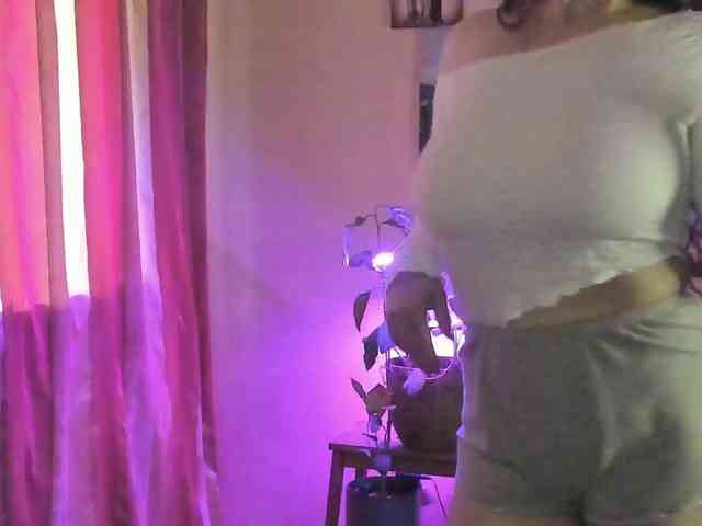 TemptingFable webcam