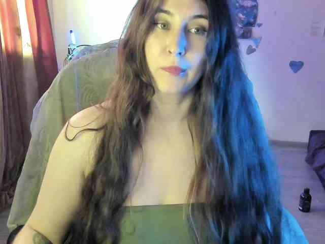 TemptingFable webcam