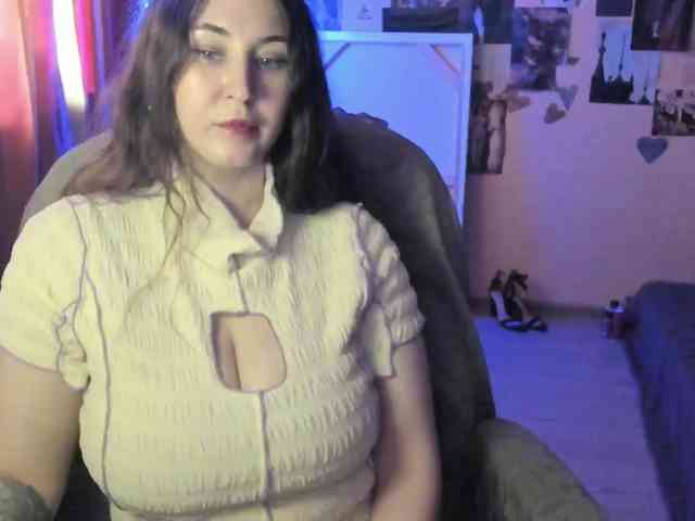 TemptingFable webcam