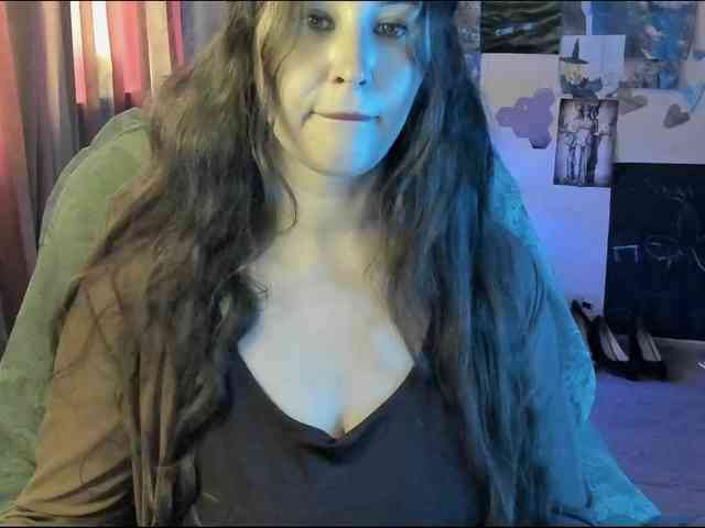 TemptingFable webcam