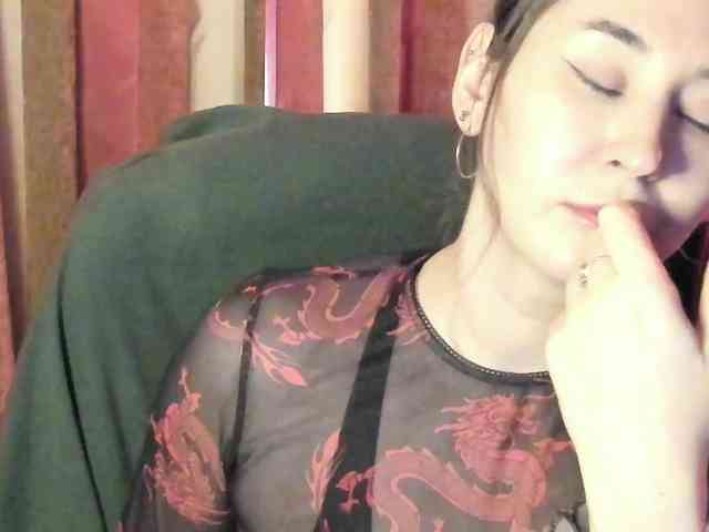 TemptingFable webcam