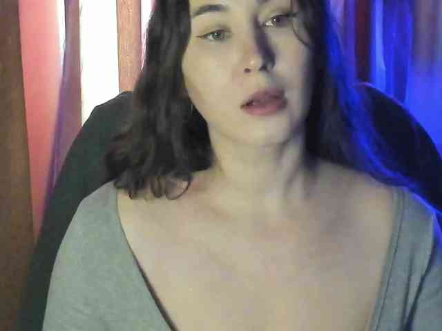 TemptingFable webcam