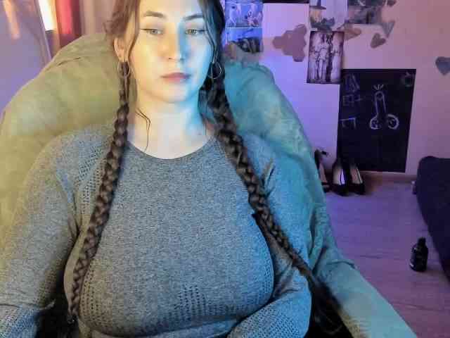 TemptingFable webcam