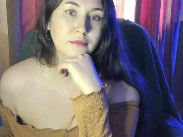 TemptingFable webcam