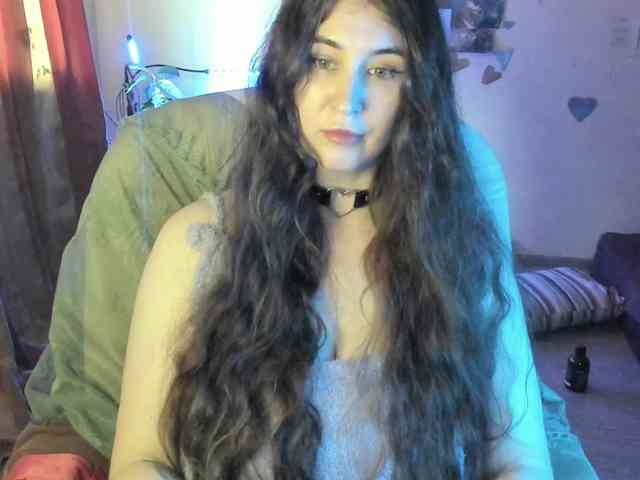 TemptingFable webcam