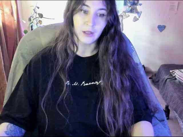 TemptingFable webcam