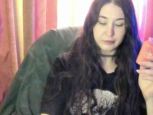 TemptingFable webcam