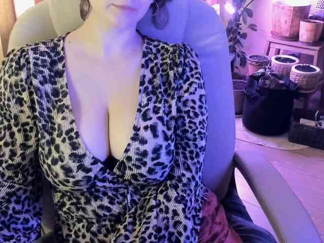 TemptingFable webcam