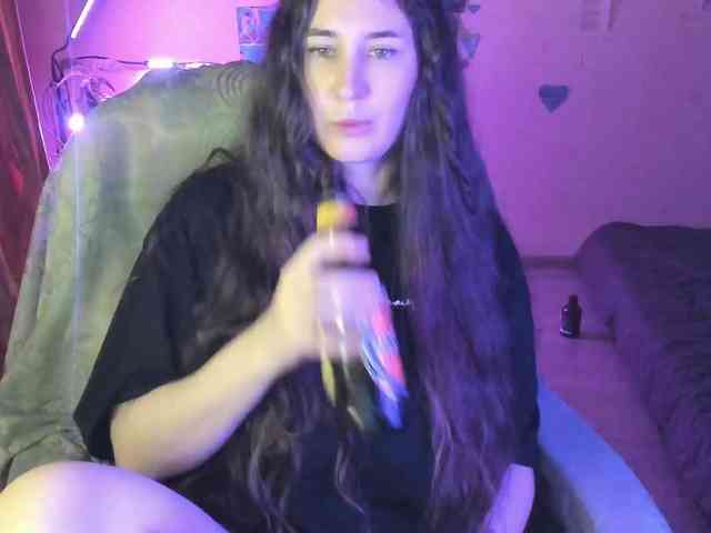 TemptingFable webcam
