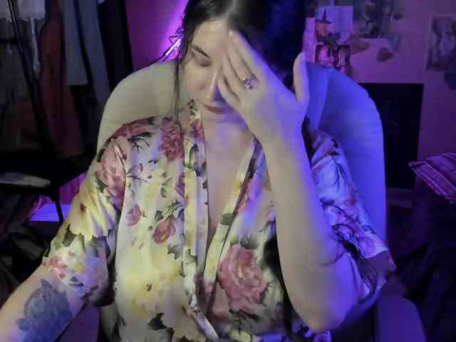 TemptingFable webcam
