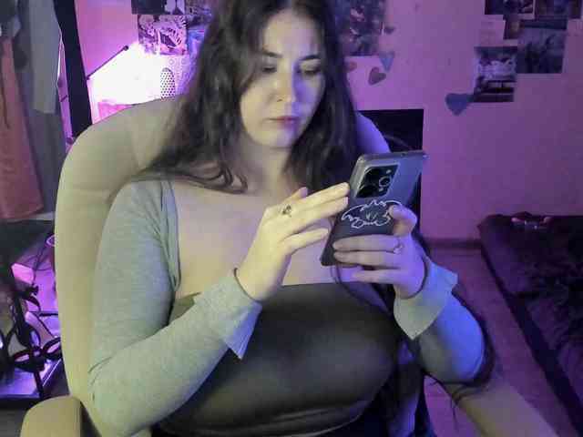 TemptingFable webcam