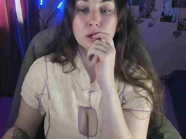 TemptingFable webcam