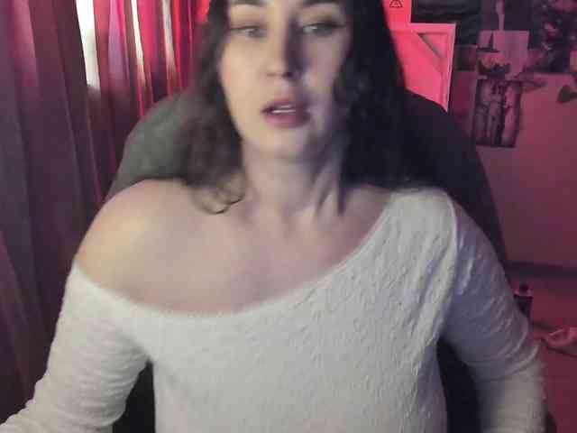 TemptingFable webcam