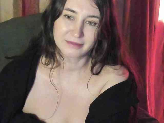 TemptingFable webcam