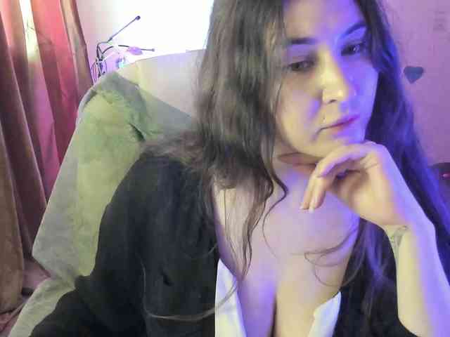 TemptingFable webcam