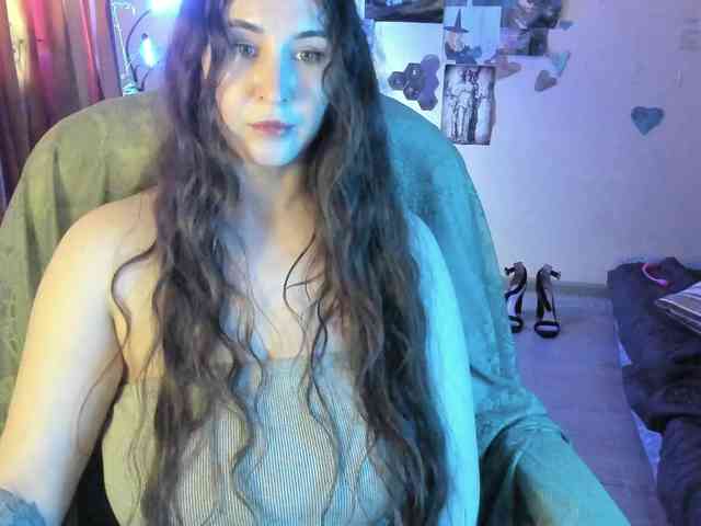 TemptingFable webcam