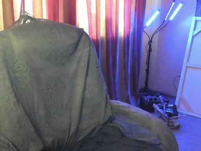 TemptingFable webcam