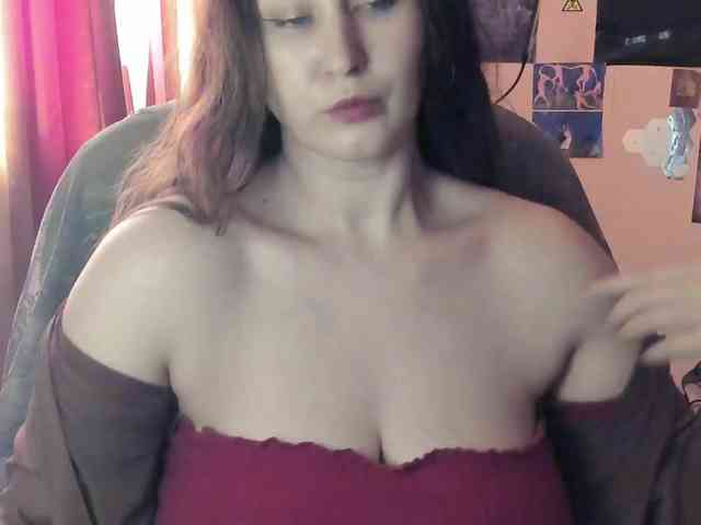 TemptingFable webcam