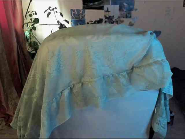 TemptingFable webcam