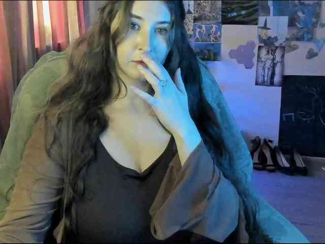 TemptingFable webcam
