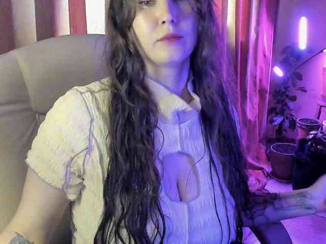 TemptingFable webcam