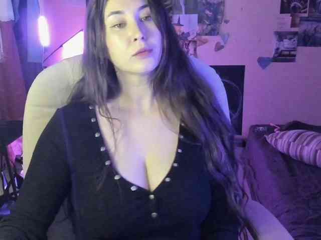 TemptingFable webcam