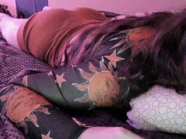 TemptingFable webcam