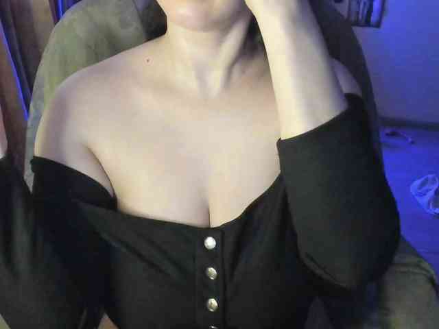 TemptingFable webcam