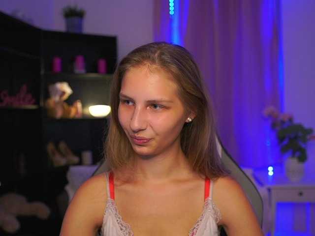 emmiemurray live cam on BongaCams