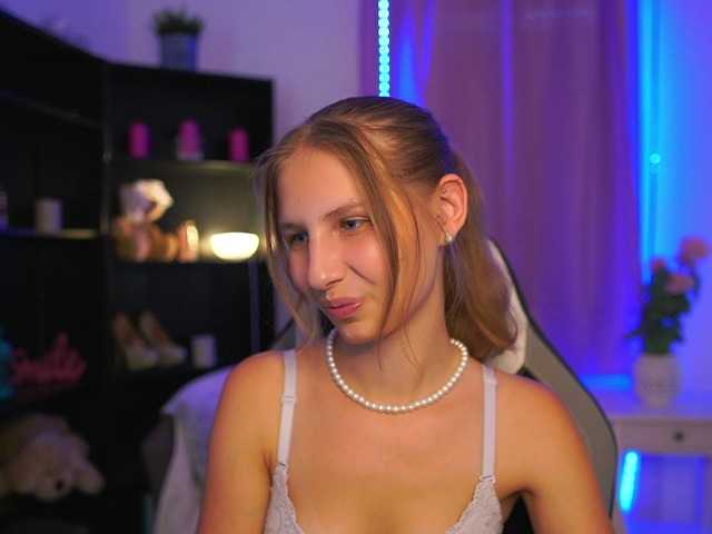 emmiemurray live cam on BongaCams