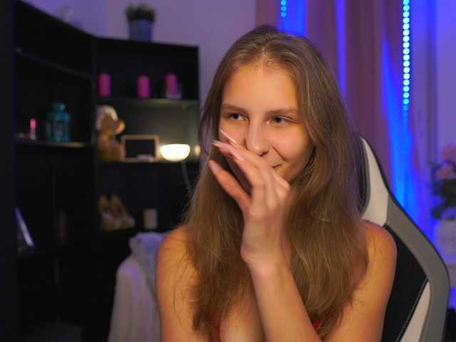 emmiemurray live cam on BongaCams