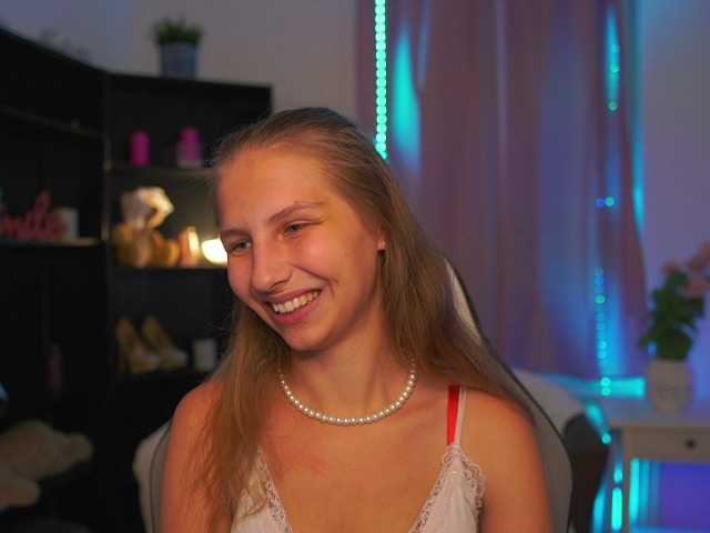 emmiemurray live cam on BongaCams
