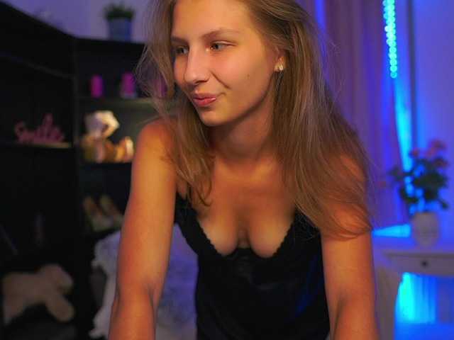 emmiemurray live cam on BongaCams