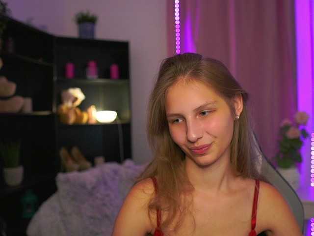 emmiemurray live cam on BongaCams