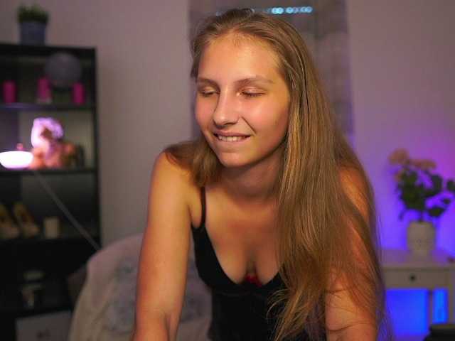 emmiemurray live cam on BongaCams