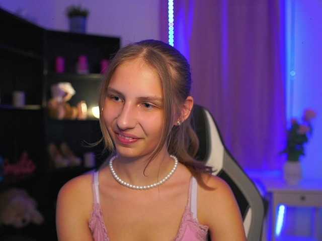 emmiemurray live cam on BongaCams