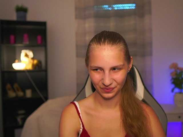 emmiemurray live cam on BongaCams