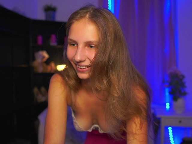 emmiemurray live cam on BongaCams
