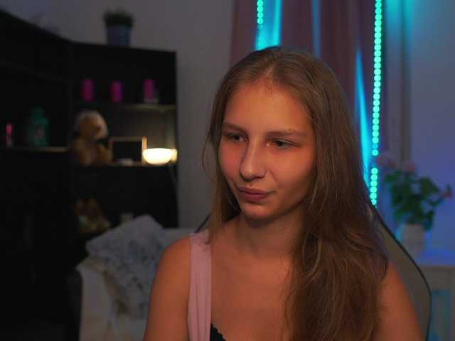 emmiemurray live cam on BongaCams