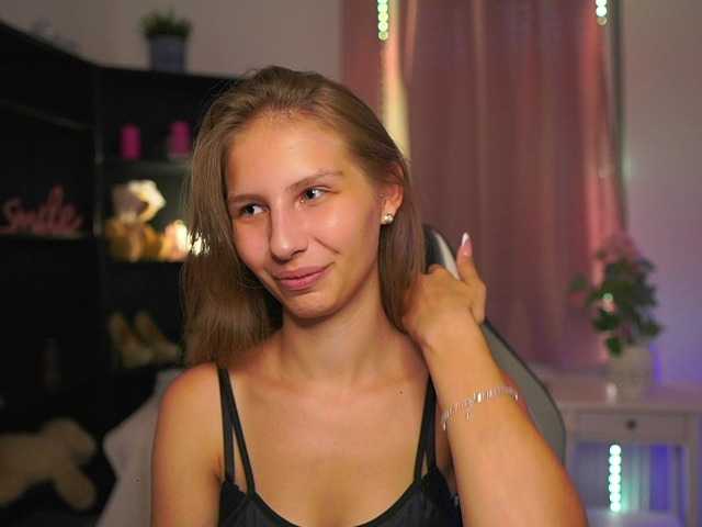 emmiemurray live cam on BongaCams