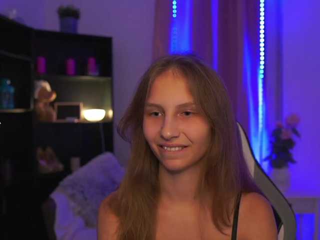 emmiemurray live cam on BongaCams