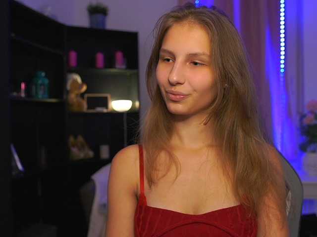 emmiemurray live cam on BongaCams