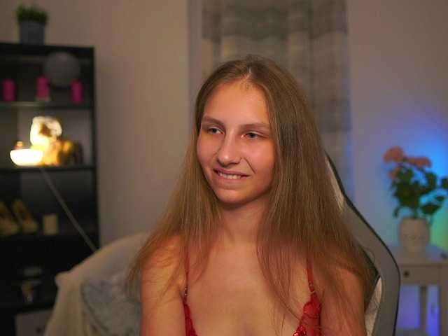 emmiemurray live cam on BongaCams