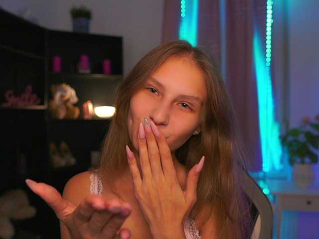 emmiemurray live cam on BongaCams