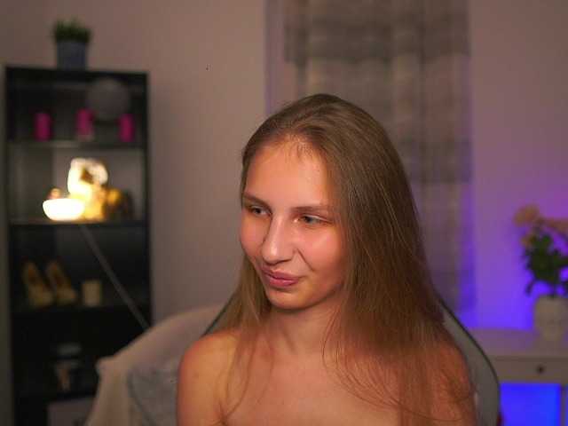 emmiemurray live cam on BongaCams