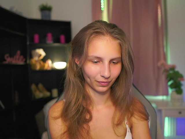 emmiemurray live cam on BongaCams