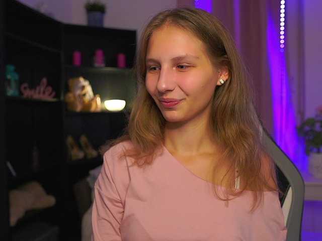emmiemurray live cam on BongaCams