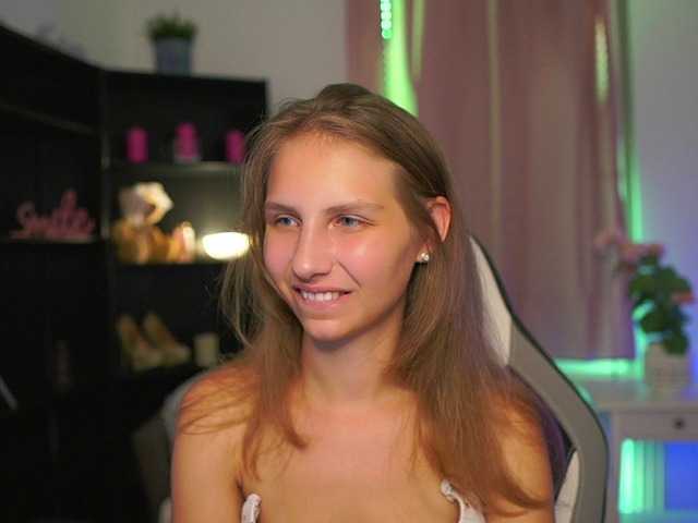 emmiemurray live cam on BongaCams